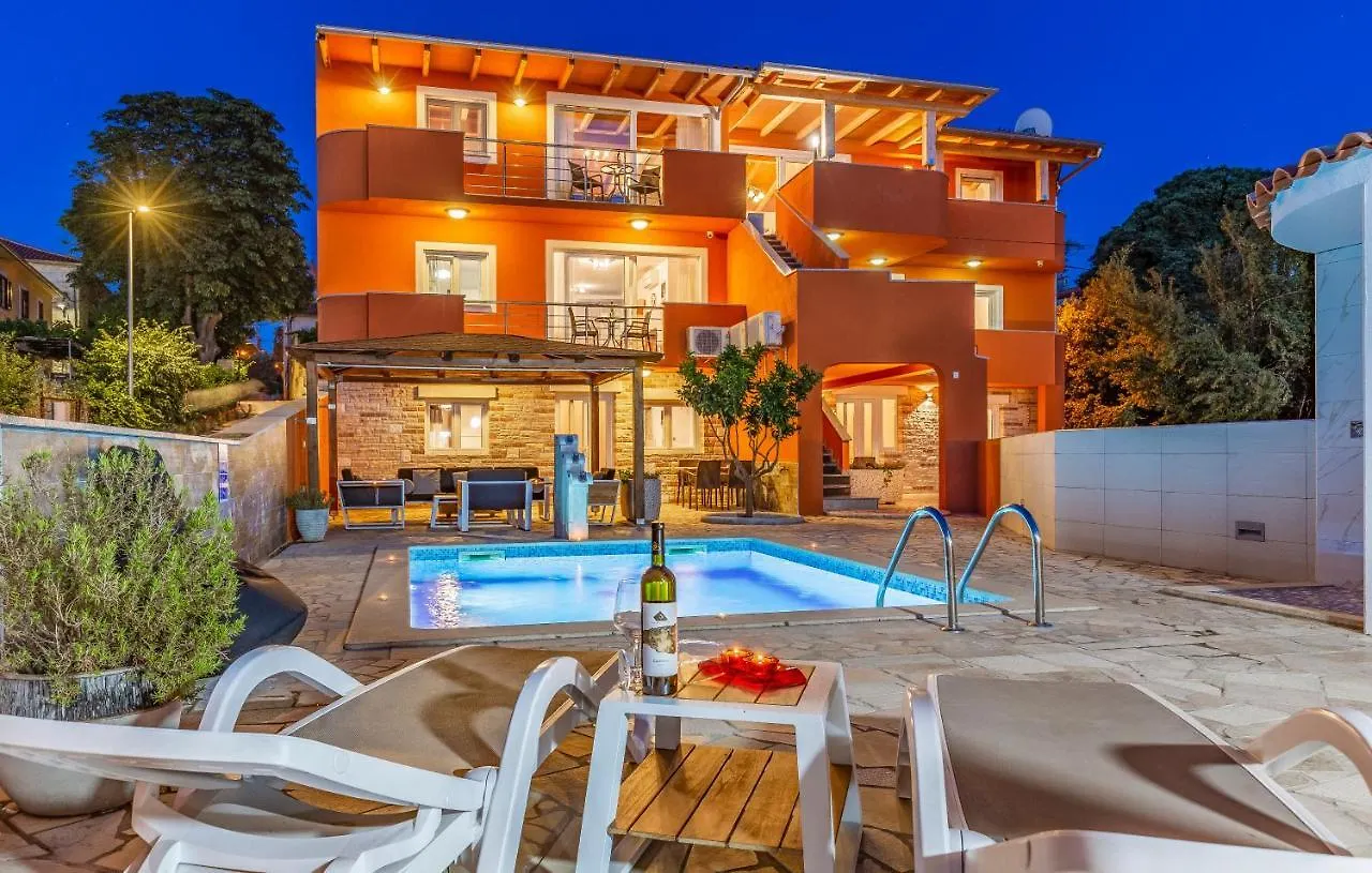 Apartments Larst Medulin