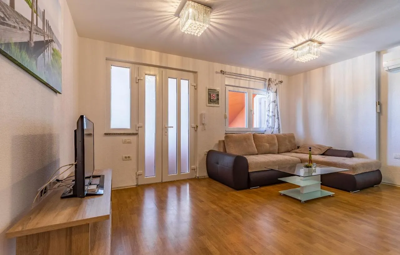 Apartments Larst Medulin Croatie