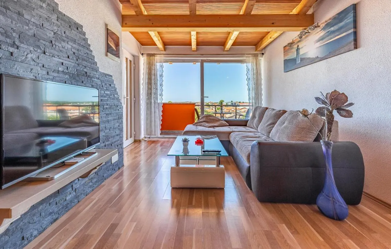 Apartments Larst Medulin