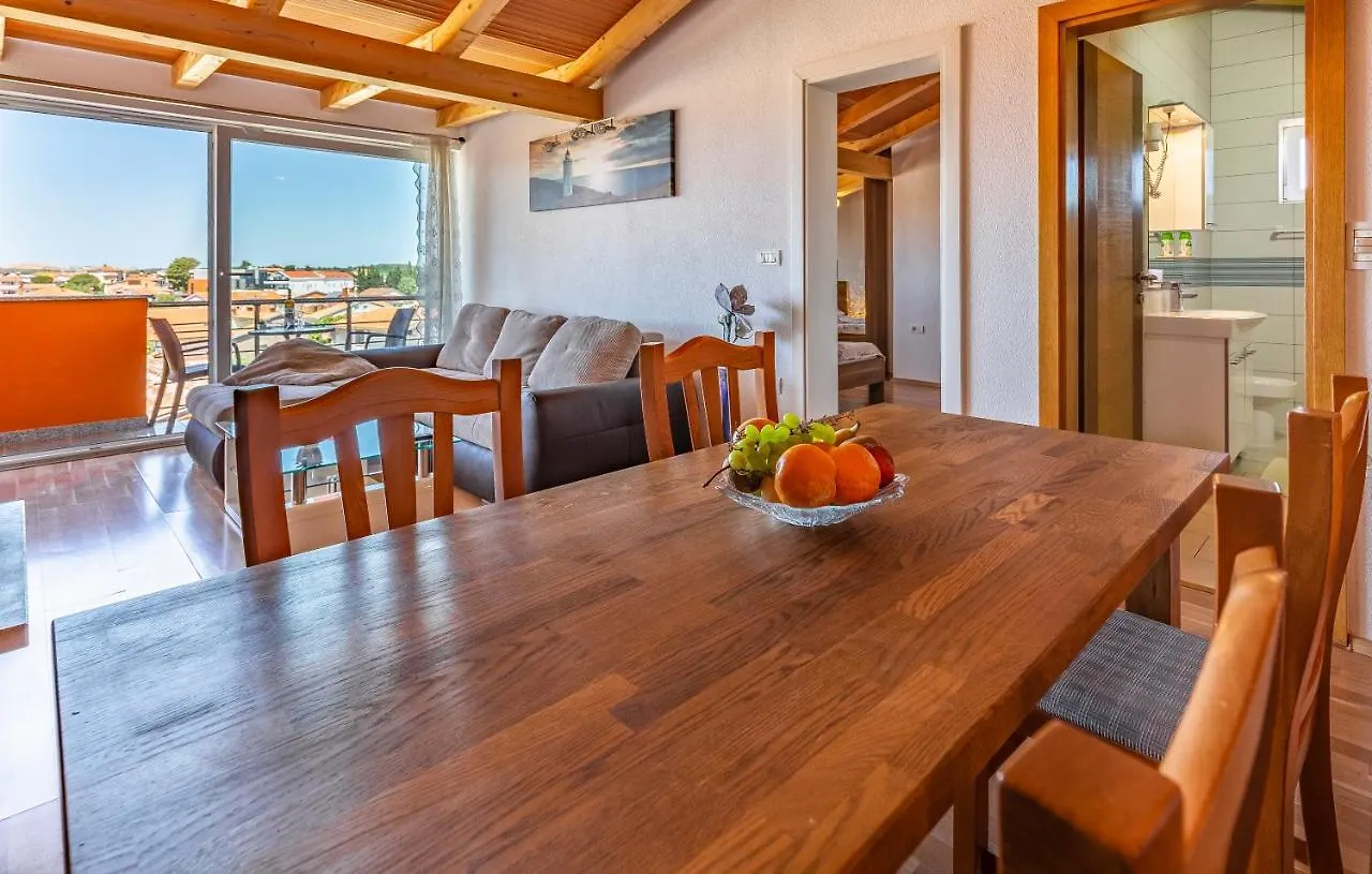 Apartments Larst Medulin